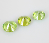 Высокая дисперсия! Набор из 3 уральских демантоидов 0,72 карат 