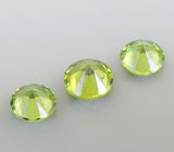 Набор из 3 уральских демантоидов 0,74 карат 