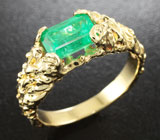 Золотое кольцо с ярким уральским изумрудом 1,31 карат Золото