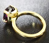 Кольцо с пурпурно-красной шпинелью