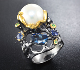 Серебряное кольцо с жемчужиной, кианитом, синими сапфирами и цаворитами Серебро 925