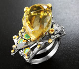 Серебряное кольцо с цитрином и изумрудами Серебро 925