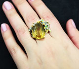 Серебряное кольцо с цитрином и изумрудами Серебро 925