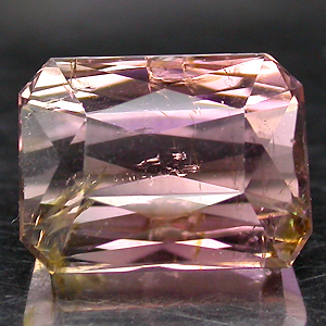 Полихромный турмалин 6,39 карат