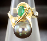 Золотое кольцо с цветной морской жемчужиной 4,62 карат и изумрудом Золото