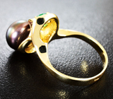 Золотое кольцо с цветной морской жемчужиной 4,62 карат и изумрудом Золото