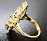 Золотое кольцо с превосходным эфиопским опалом 6,2 карат, цаворитами и сапфирами Золото