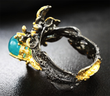 Серебряное кольцо с неоново-голубым апатитом и изумрудами Серебро 925