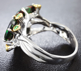 Серебряное кольцо с ограненными черными опалами, цаворитами и сапфирами Серебро 925