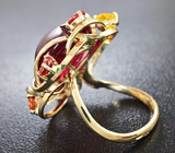 Золотое кольцо с крупным рубином 20,35 карат и сапфирами Золото