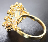 Золотое кольцо с ограненным эфиопским опалом топового качества 4,18 карат, оранжевыми и зелеными сапфирами Золото