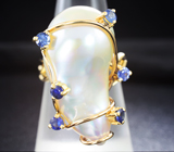 Золотое кольцо с крупной жемчужиной барокко 35,26 карат и синими сапфирами Золото
