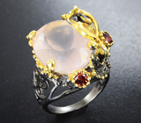 Серебряное кольцо с розовым кварцем и гранатами Серебро 925