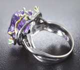 Серебряное кольцо с необработанным аметистом и цаворитами Серебро 925