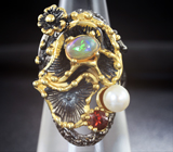 Серебряное кольцо с жемчужиной, кристаллическим эфиопским опалом и гранатом