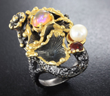 Серебряное кольцо с жемчужиной, кристаллическим эфиопским опалом и гранатом