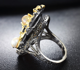 Серебряное кольцо с жемчужиной, кристаллическим эфиопским опалом и гранатом Серебро 925