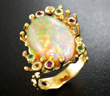 Золотое кольцо с роскошным эфиопскими опалом 8,55 карат, сапфирами, рубинами и цаворитами Золото