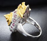 Серебряное кольцо «Улитка» с изумрудами, родолитами и рубинами Серебро 925