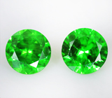 Топовый цвет! Высокая дисперсия! Пара уральских демантоидов 0,29 карат 