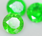 Топовый цвет! Высокая дисперсия! Набор из 3 уральских демантоидов гранатов 0,58 карат 