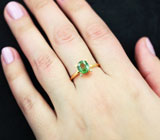 Золотое кольцо с «неоновым» мятно-зеленым турмалином 1,7 карат и бриллиантами Золото
