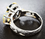 Серебряное кольцо с эфиопскими опалами и цаворитом Серебро 925