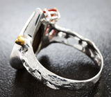 Серебряное кольцо с аммолитом аммонита, оранжевыми сапфирами и цаворитами Серебро 925