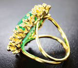 Золотое кольцо с крупным уральским изумрудом 15,33 карат, африканскими изумрудами и бриллиантами Золото