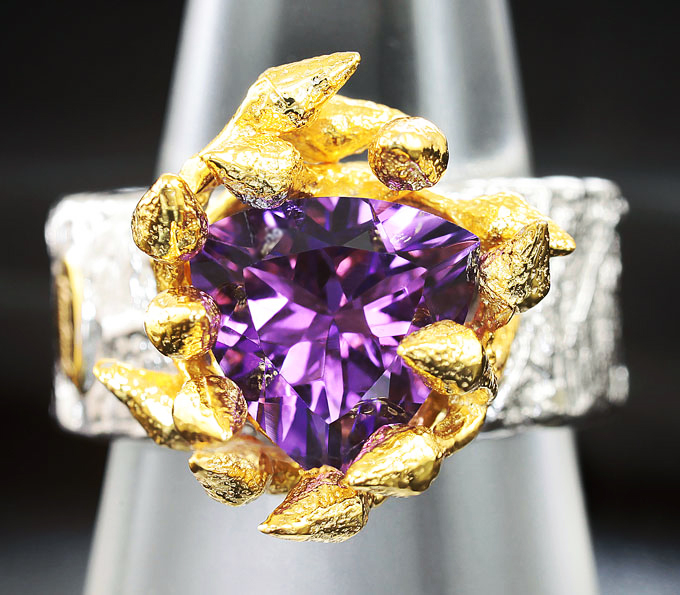 Серебряное кольцо с аметистом