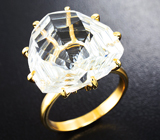 Золотое кольцо с бесцветным кварцем лазерной огранки 16,7 карат Золото
