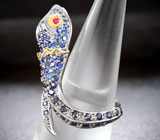Серебряное кольцо «Змейка» c синими и пурпурными сапфирами Серебро 925