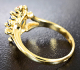 Кольцо с австралийским черным опалом, рубинами и синими сапфирами Золото