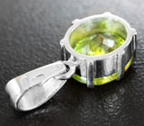 Кулон с зеленым сфеном