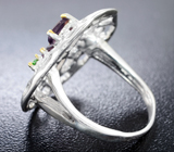 Серебряное кольцо с аметистами и цаворитами