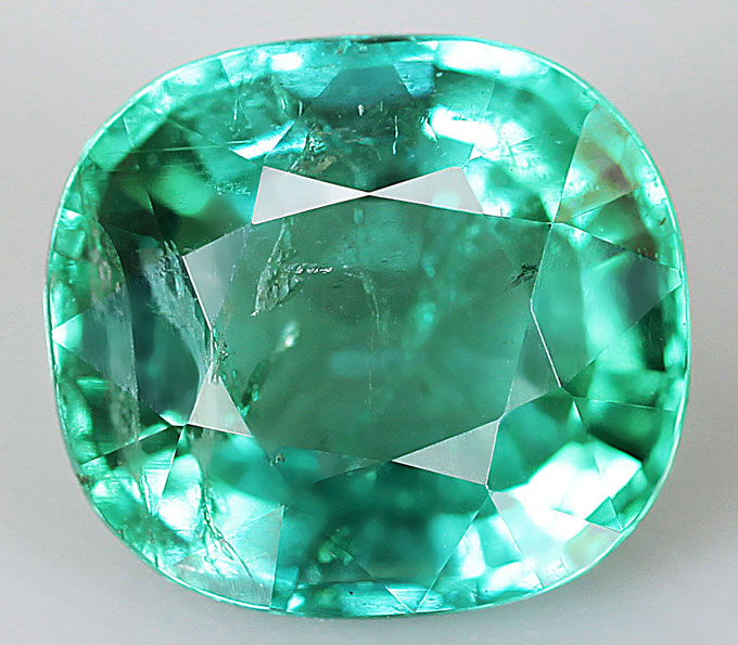 «Неоновый» параиба турмалин 1,11 карат