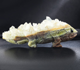 Скульптура «Саламандра» с кристаллами кварца 