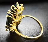 Золотое кольцо с превосходными ограненными черными опалами 5,57 карат и бриллиантами Золото