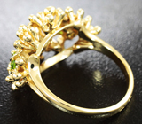Золотое кольцо c уральскими демантоидами и бриллиантами 0,72 карат Золото