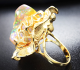 Золотое кольцо с кристаллическим эфиопским опалом 21,27 карат и лейкосапфирами Золото
