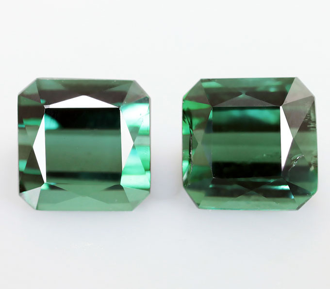 Пара турмалинов 1,6 карат