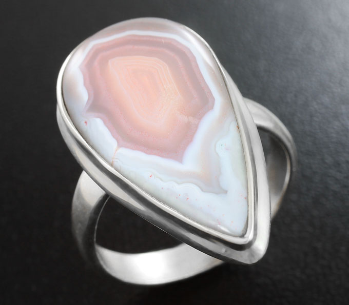 Серебряное кольцо с агатом из Минессоты