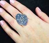 Серебряное кольцо с бесцветными топазами и синими сапфирами Серебро 925