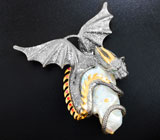 Серебряный кулон «Дракон» с жемчужиной барокко, цаворитами и сапфирами Серебро 925