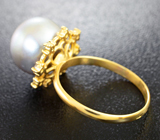 Золотое кольцо с крупной морской жемчужиной 11,77 карат и лейкосапфирами! Стальной люстр Золото