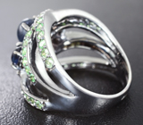 Серебряное кольцо со звездчатым, синими сапфирами и цаворитами Серебро 925