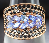 Широкое серебряное кольцо с танзанитами и черными шпинелями Серебро 925