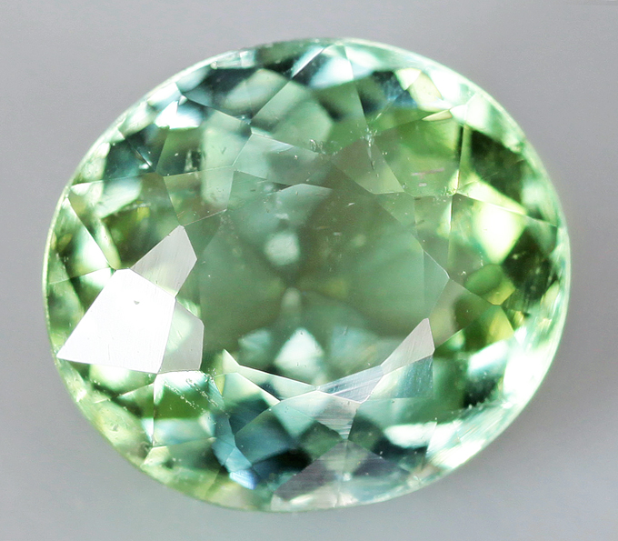 Мятно-зеленый турмалин 1,04 карата