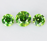 Набор из 3 уральских демантоидов 0,56 карат 