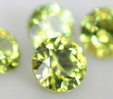 Набор из 4 уральских демантоидов 0,7 карат 